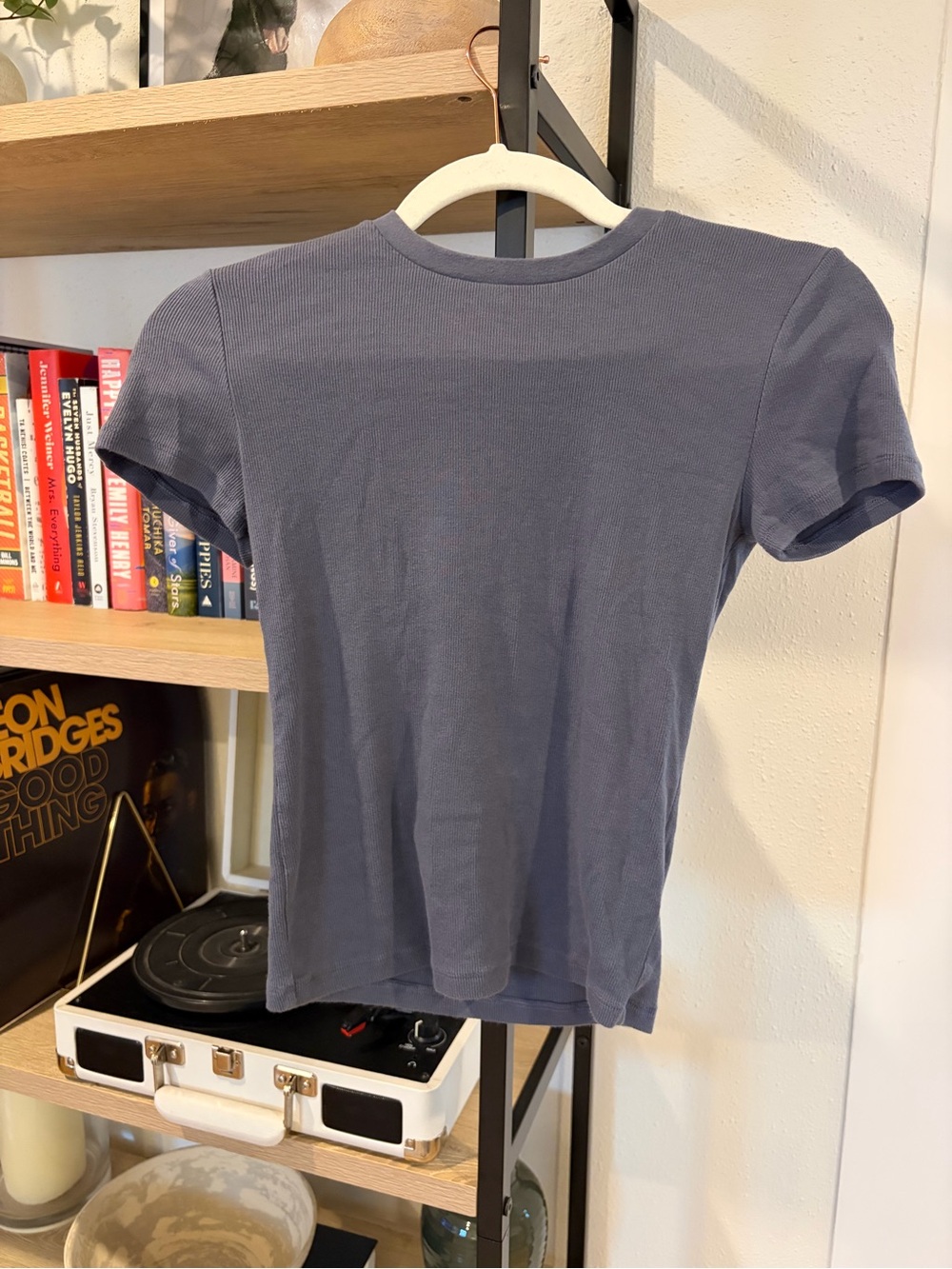 Aritzia homestretch short sleeve shirt size s vintage navy